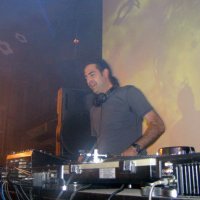 Jerry Ropero & Denis The Men