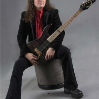 Vinnie Moore